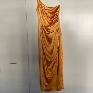 NEW Elliatt (Style: Isabelle) Dress in Color Mango Size Small